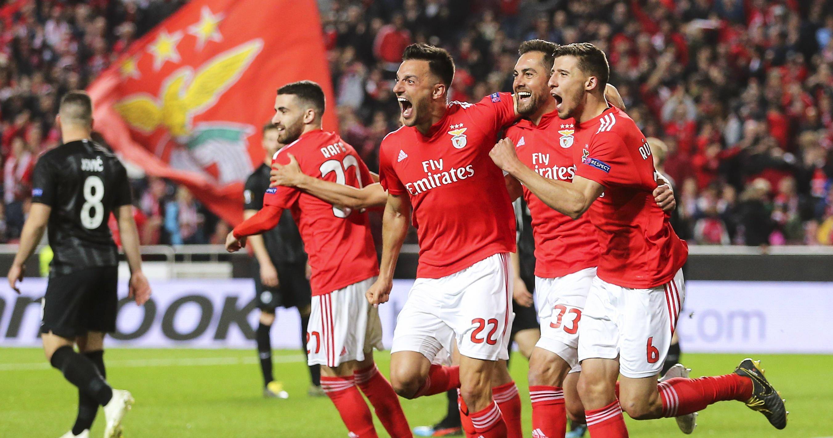 leyu-国际比赛日波尔图备战欧冠；队长鼓劲细节曝光；球迷炸锅；医务组通报恢复的简单介绍-leyu