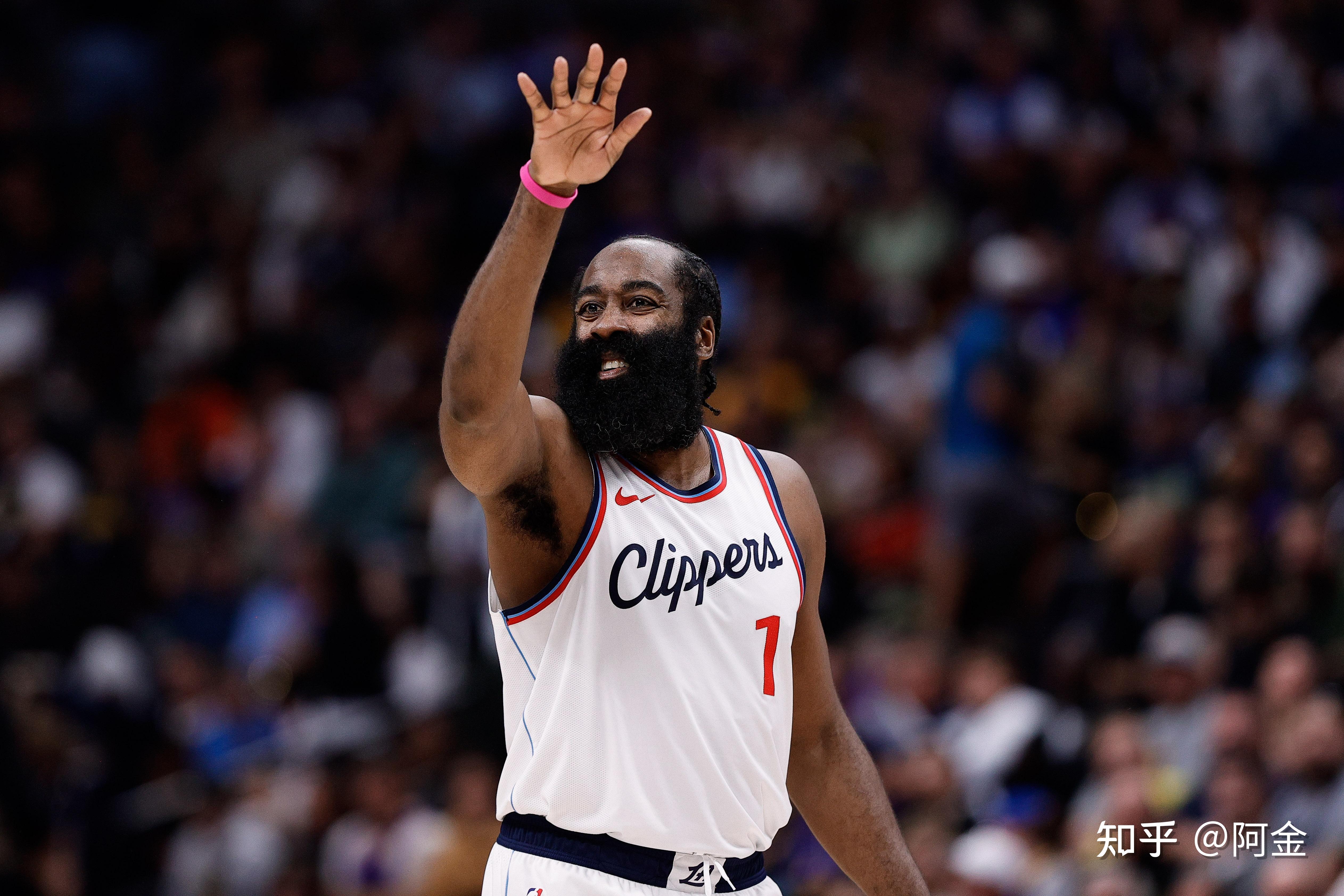 乐鱼app-转折点！犹他爵士主帅复盘，欧篮联转会期攻防权衡，气氛紧张，赛季目标并未改变的简单介绍-乐鱼app